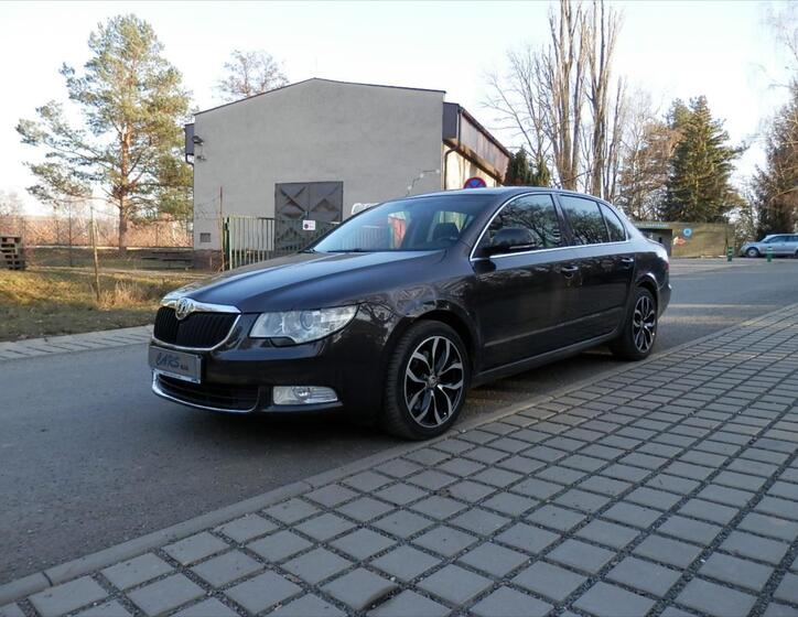 Škoda Superb 1