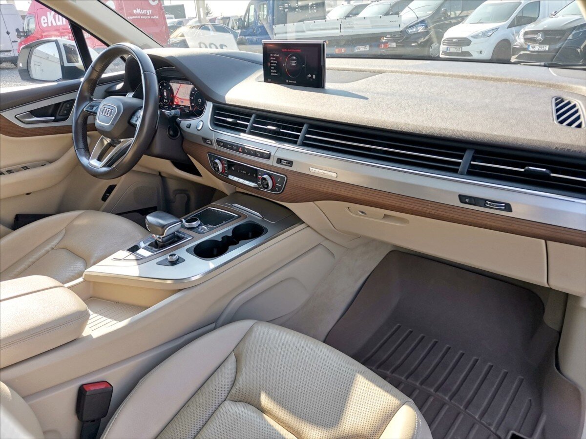 Audi Q7 SUV / Terénní 3,0 l 200 kw