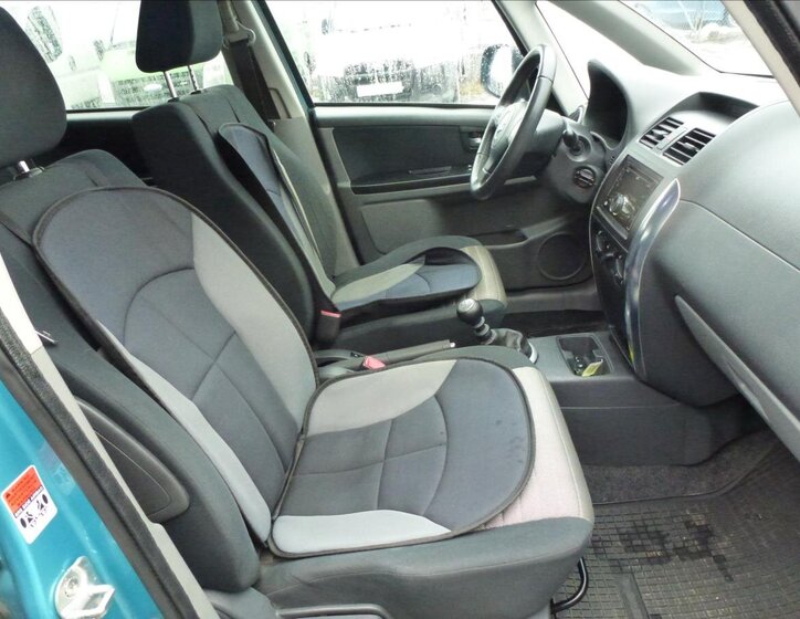 Suzuki SX4 Hatchback 1,9 l 88 kw