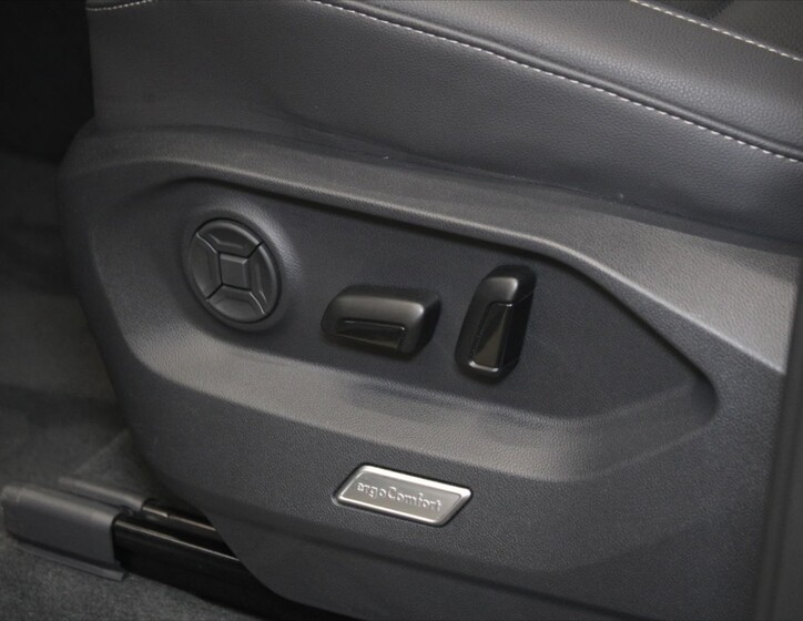 Volkswagen Touareg 26