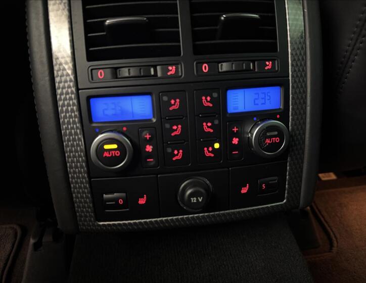 Volkswagen Touareg 38