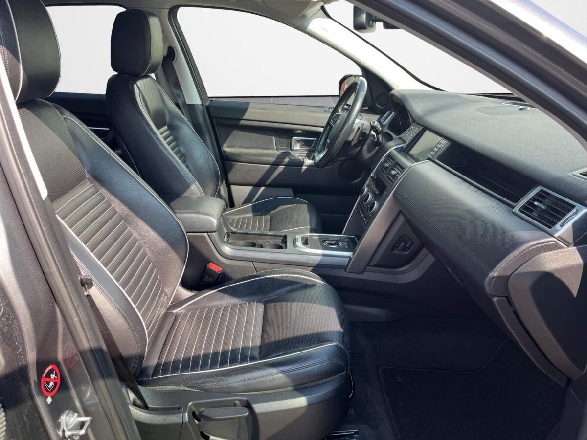 Land Rover Discovery Sport SUV / Terénní 2,0 l 110 kw