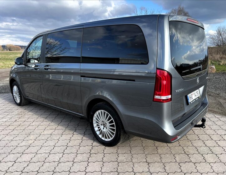 Mercedes-Benz Třídy V MPV 2,0 l 140 kw