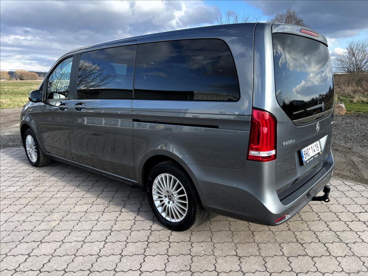 Mercedes-Benz Třídy V MPV 2,0 l 140 kw