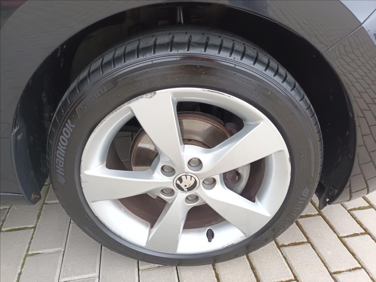 Škoda Rapid Hatchback 1,2 l 66 kw