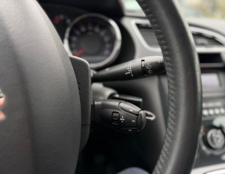 Peugeot 3008 MPV 1,6 l 88 kw