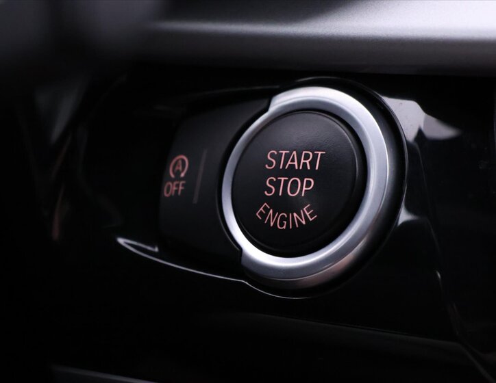 BMW X5 SUV / Terénní 3,0 l 230 kw