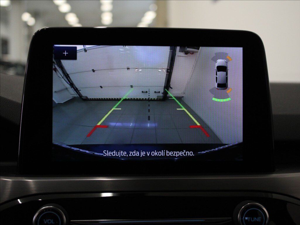 Ford Kuga SUV 1,5 l 88 kw