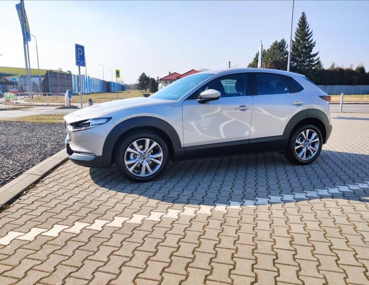 Mazda CX-30 4