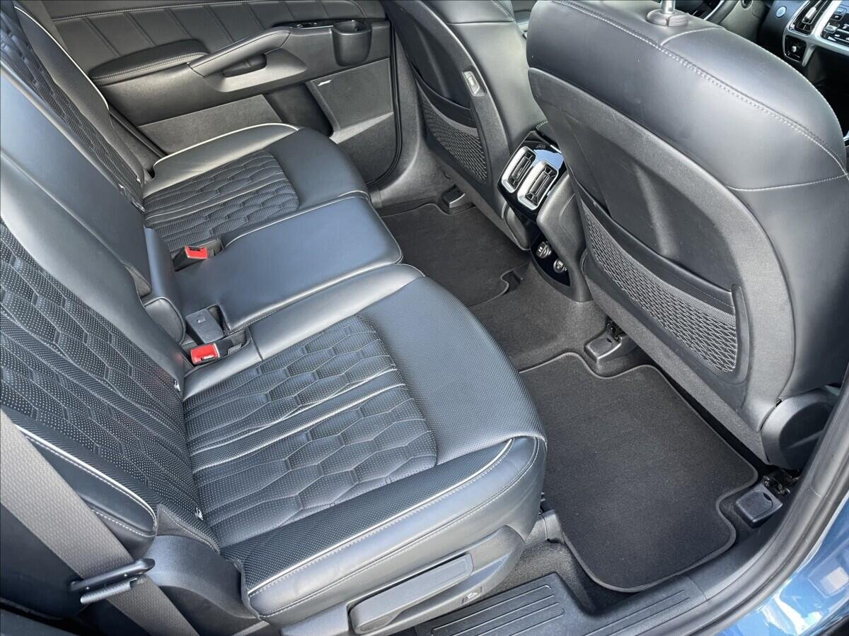 KIA Sorento SUV / Terénní 2,2 l 148 kw