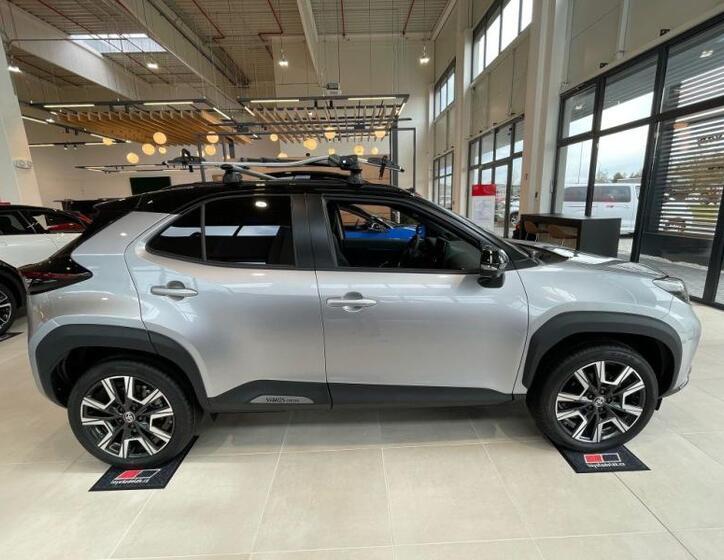 Toyota Yaris Cross 11