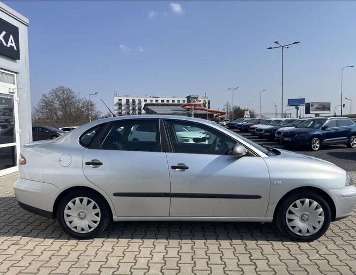 Seat Cordoba Sedan / Limuzína 1,4 l 63 kw