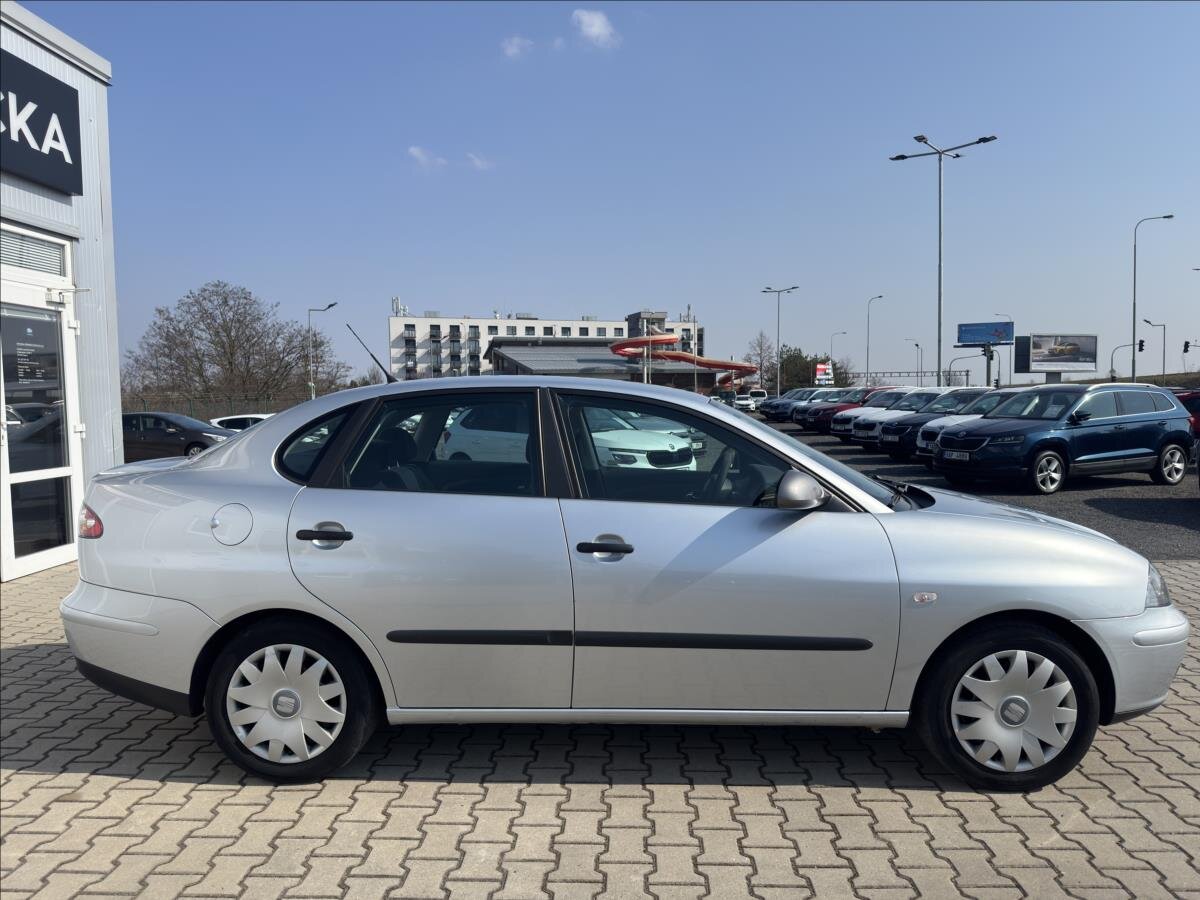 Seat Cordoba Sedan / Limuzína 1,4 l 63 kw