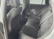 Mercedes-Benz GLA 13