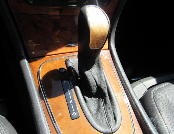 Mercedes-Benz Třídy E 18