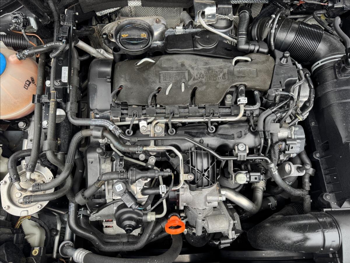 Volkswagen Passat Kombi 2,0 l 103 kw