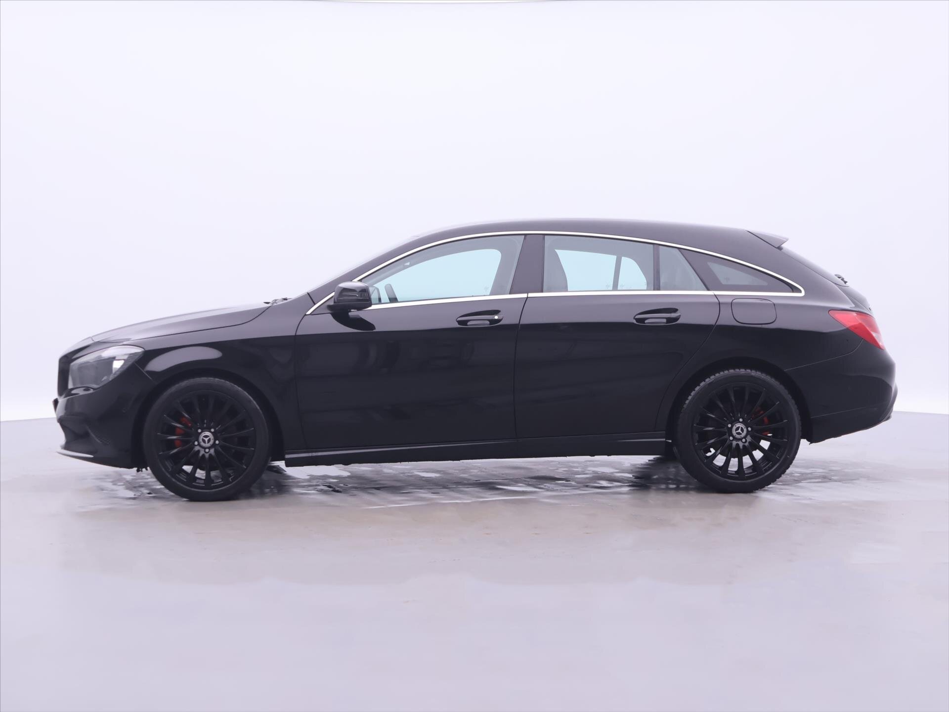 Mercedes-Benz CLA Kombi 1,5 l 80 kw