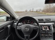 Volkswagen Passat 10