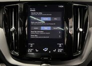 Volvo XC60 SUV / Terénní 2,0 l 288 kw