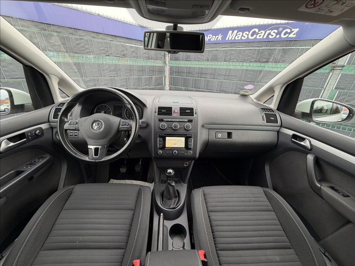 Volkswagen Touran MPV 1,2 l 77 kw