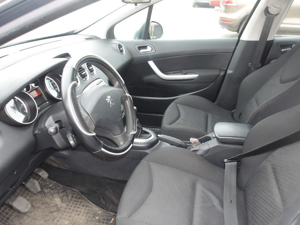 Peugeot 308 Hatchback 1,4 l 70 kw
