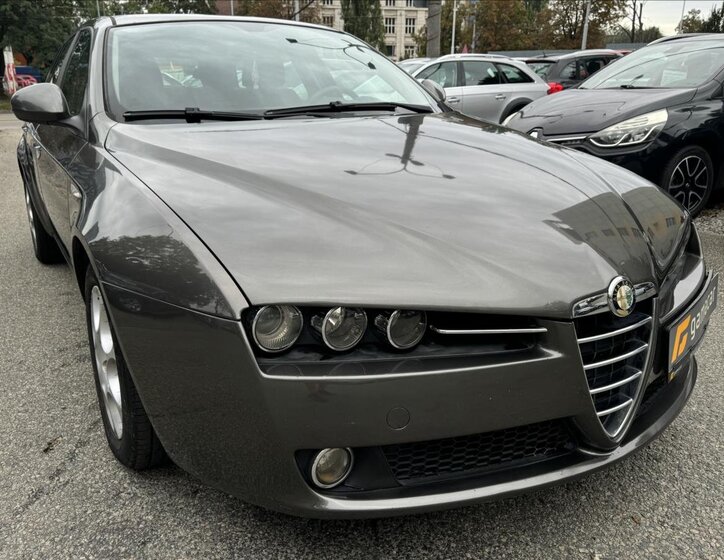 Alfa Romeo 159 15