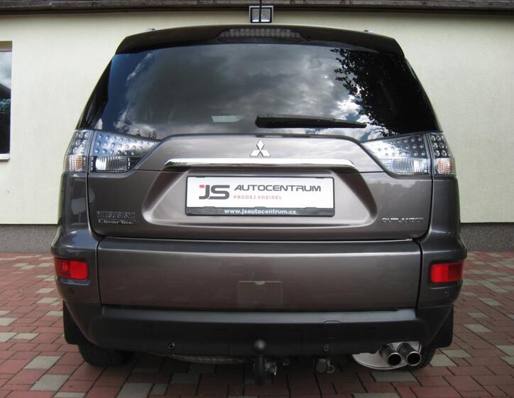 Mitsubishi Outlander 9