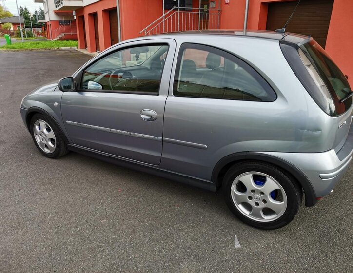 Opel Corsa Hatchback 1,7 l 74 kw