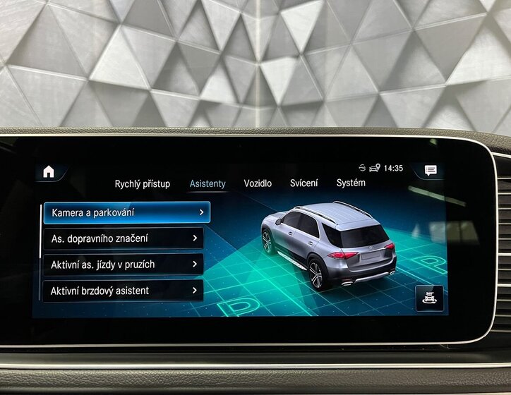 Mercedes-Benz GLE SUV / Terénní 2,0 l 245 kw