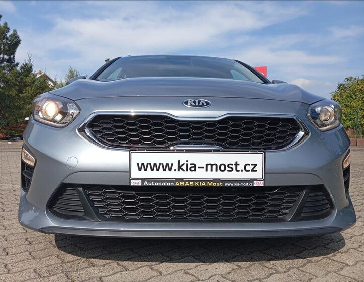 KIA Ceed 4