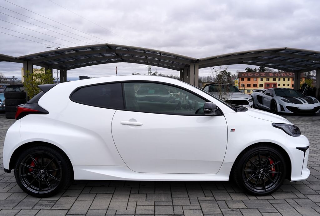 Toyota Ostatní Hatchback 1,6 l 192 kw