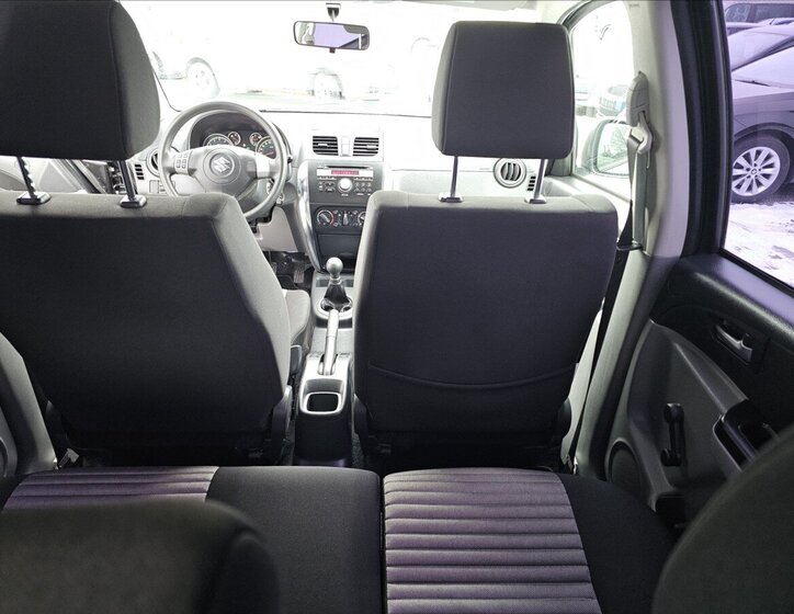 Suzuki SX4 22