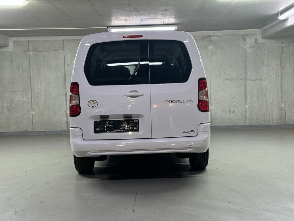 Toyota ProAce City Verso MPV 1,5 l 96 kw