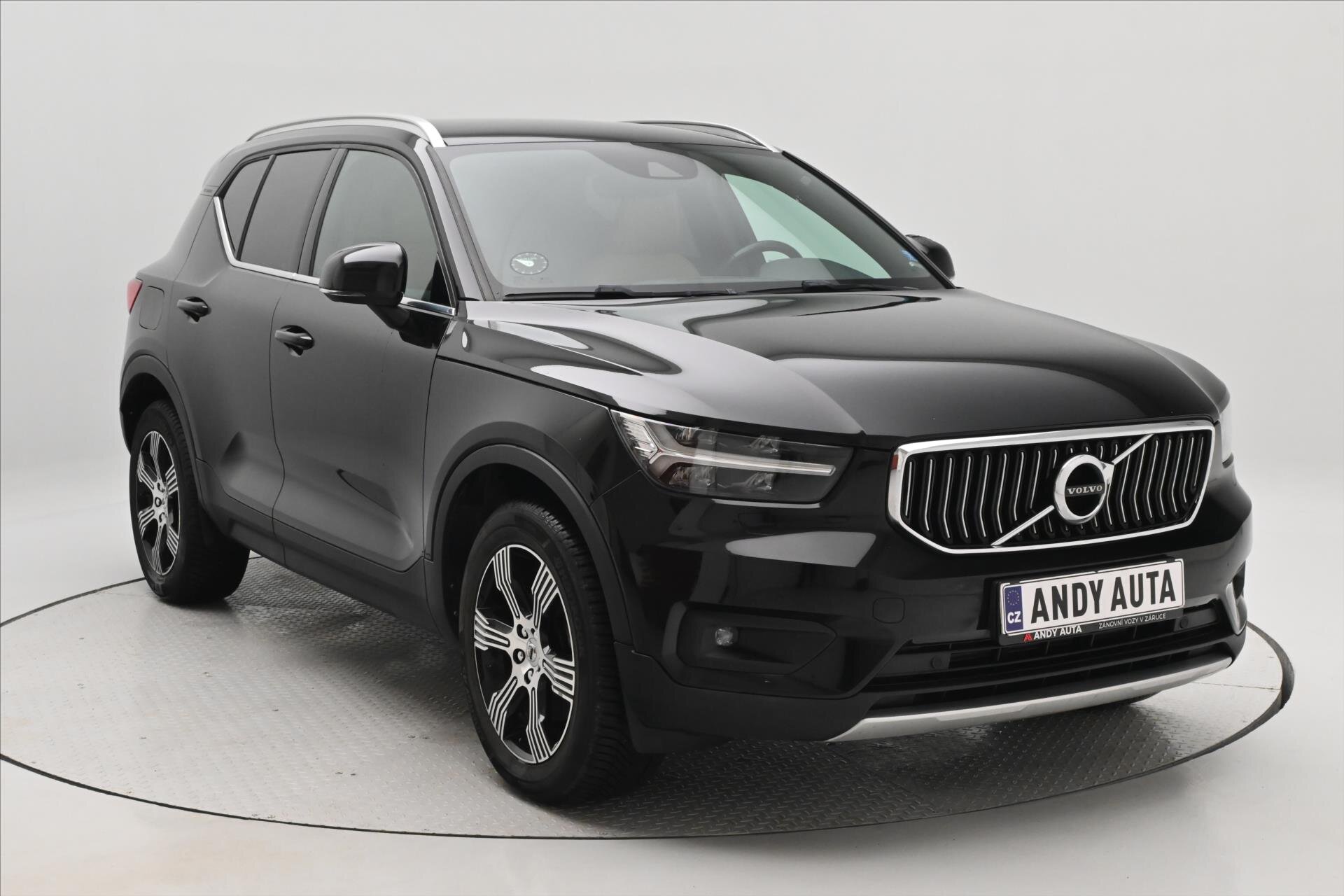 Volvo XC40 SUV 2,0 l 140 kw