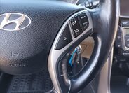 Hyundai i30 Kombi 1,6 l 99 kw