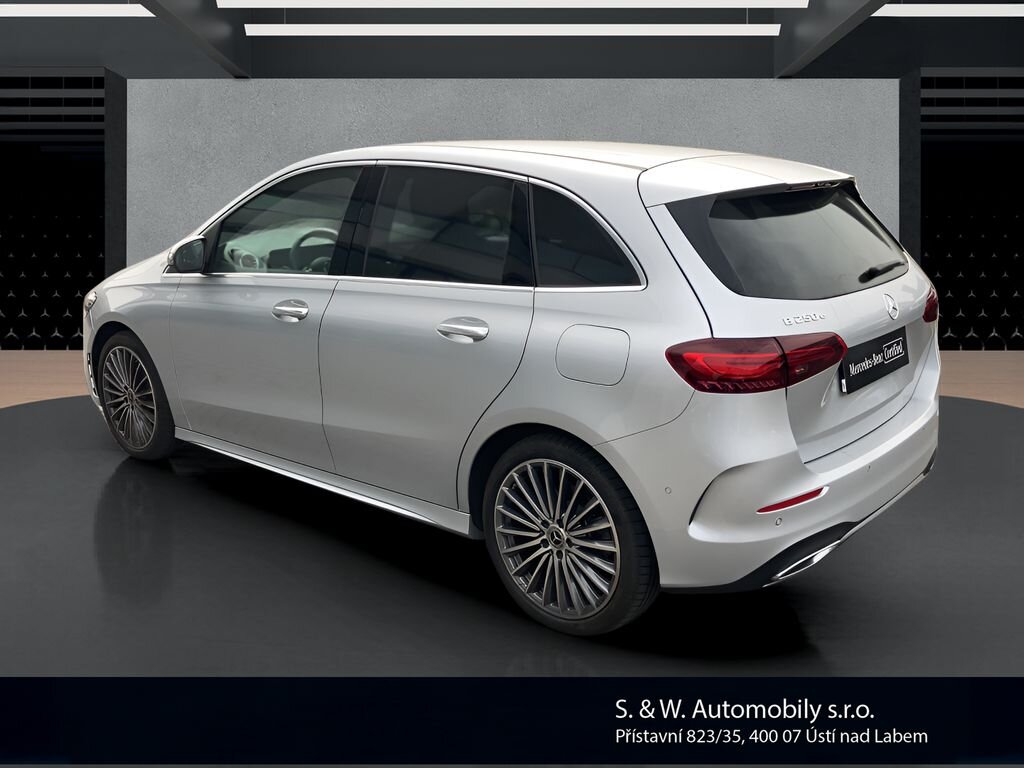 Mercedes-Benz Třídy B MPV 1,3 l 120 kw