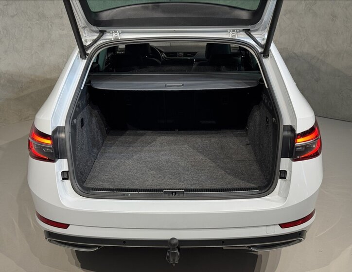 Škoda Superb Kombi 1,4 l 160 kw