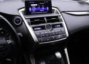 Lexus NX 300h SUV 2,5 l 114 kw