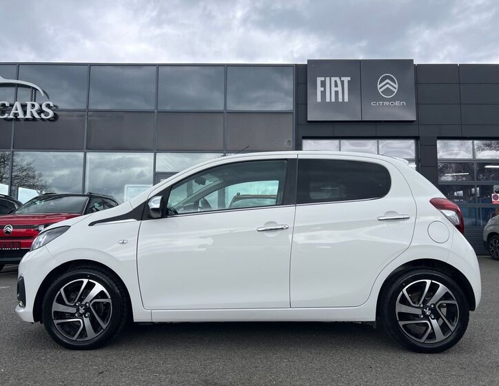 Peugeot 108 Hatchback 1,2 l 60 kw