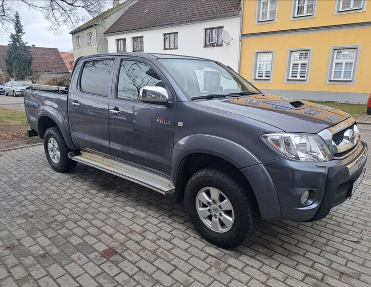 Toyota Hilux Pick-up 2,5 l 106 kw
