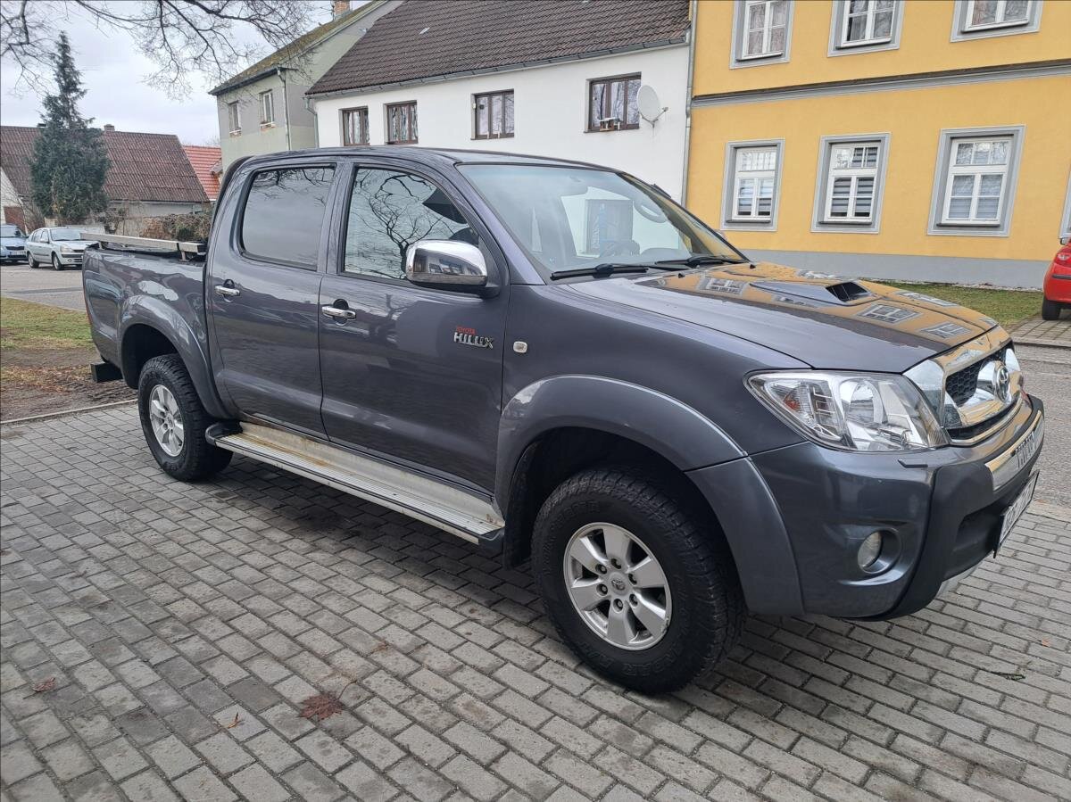 Toyota Hilux Pick-up 2,5 l 106 kw