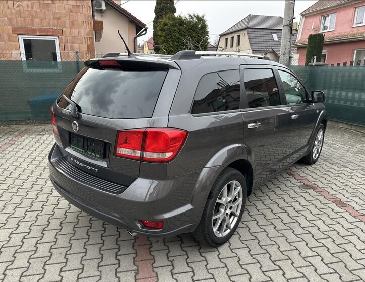 Fiat Freemont SUV / Terénní 2,0 l 125 kw