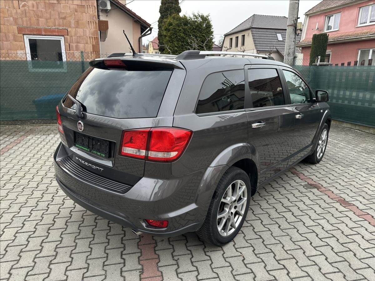 Fiat Freemont SUV / Terénní 2,0 l 125 kw