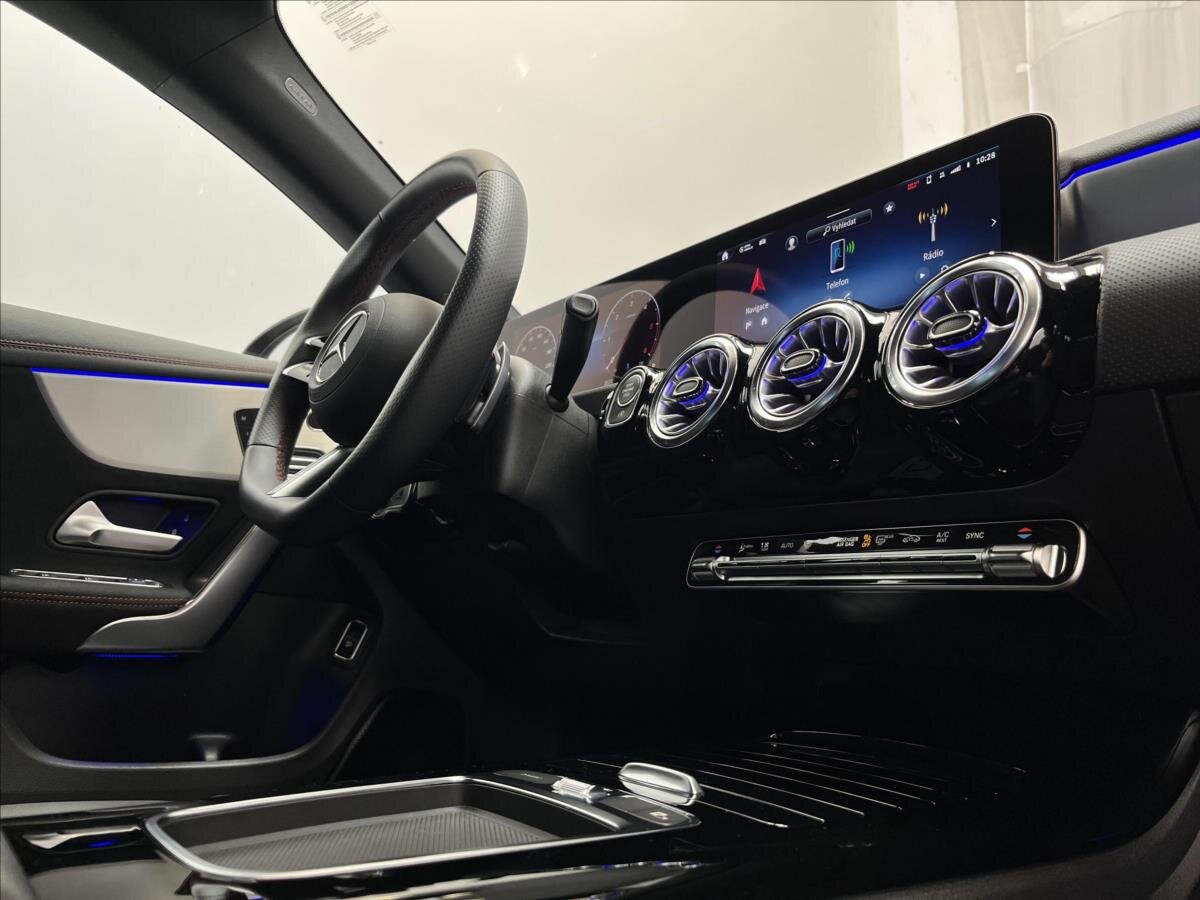 Mercedes-Benz CLA Kombi 2,0 l 110 kw