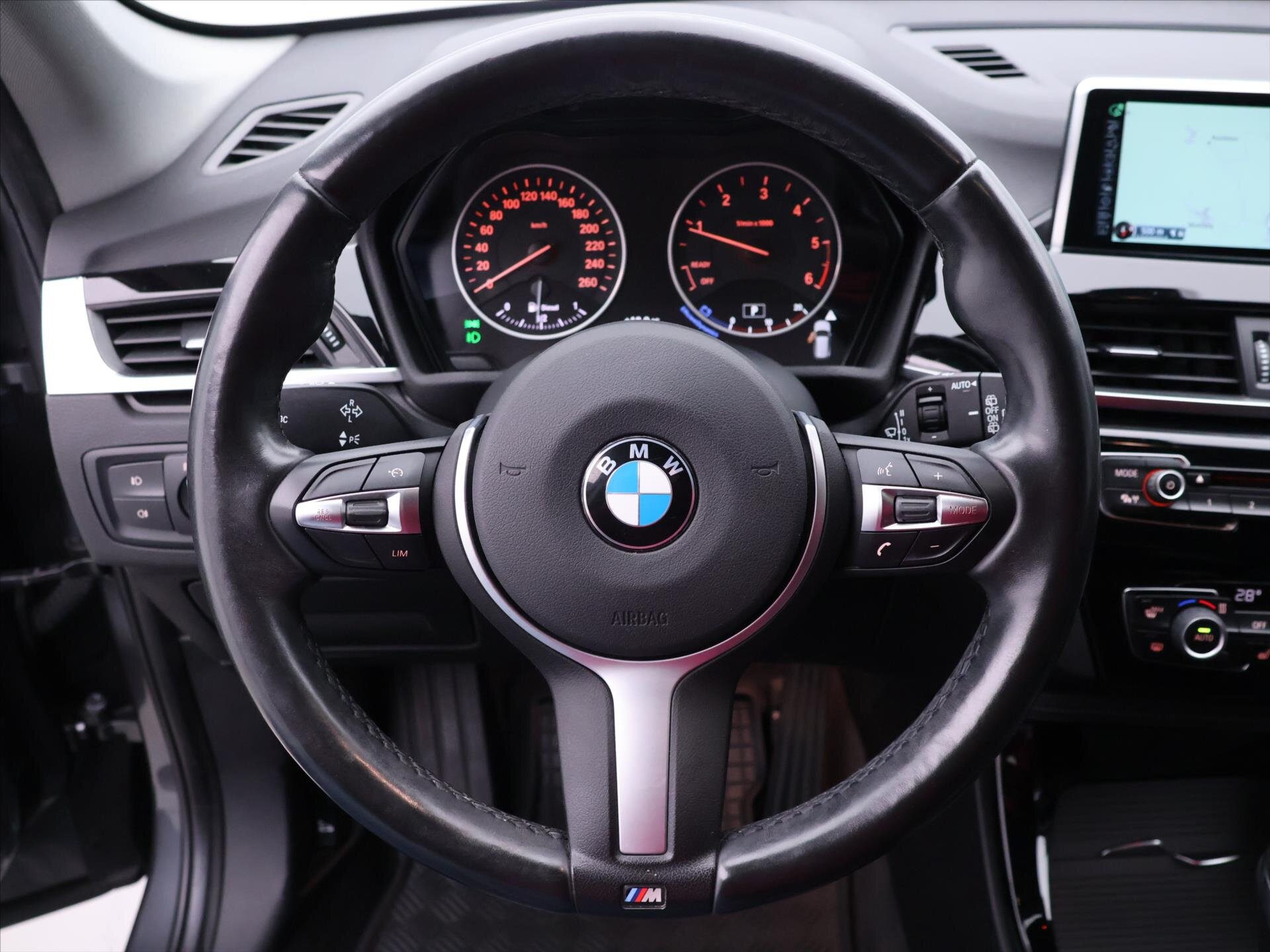 BMW X1 SUV 2,0 l 140 kw