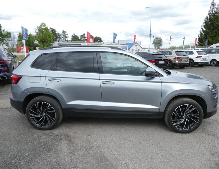Škoda Karoq SUV / Terénní 2,0 l 110 kw