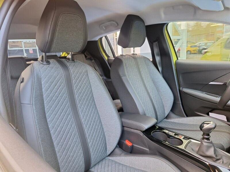 Peugeot 208 Hatchback 1,2 l 74 kw