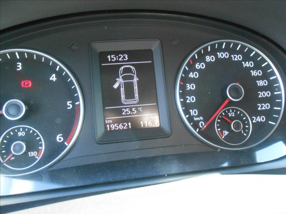 Volkswagen Touran MPV 1,6 l 77 kw