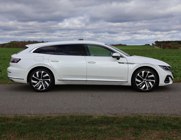 Volkswagen Arteon Kombi 2,0 l 206 kw