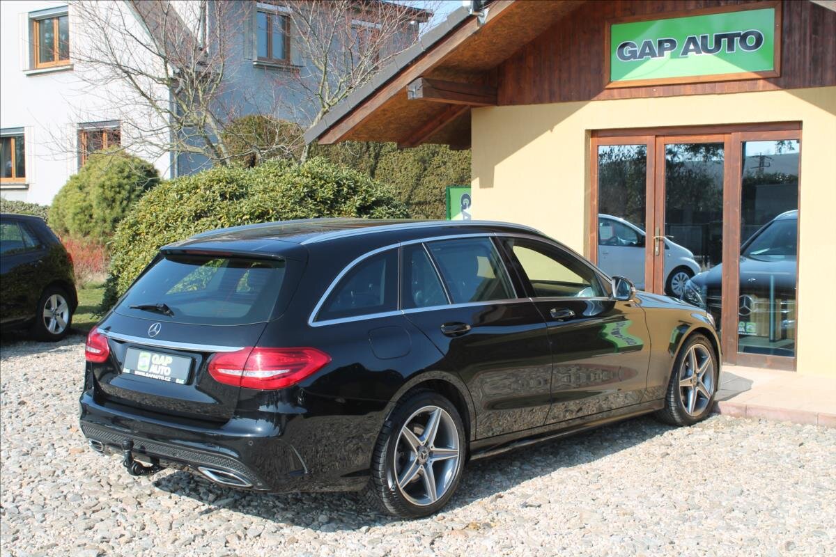 Mercedes-Benz Třídy C Kombi 2,1 l 150 kw